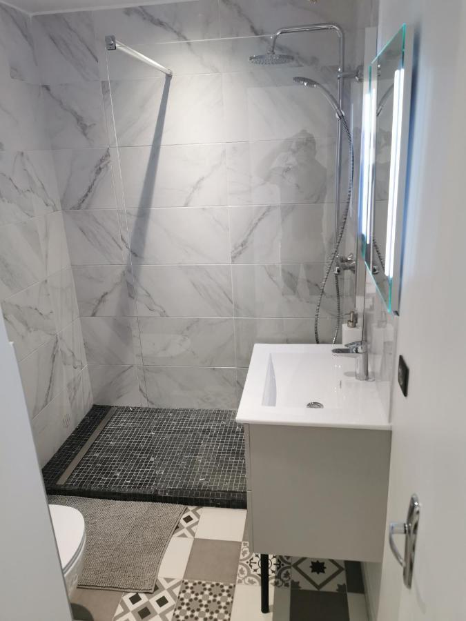Studio Suquet Balcony 1 Min Beach, 10 Min Palais & Croisette Works Cannes Luaran gambar